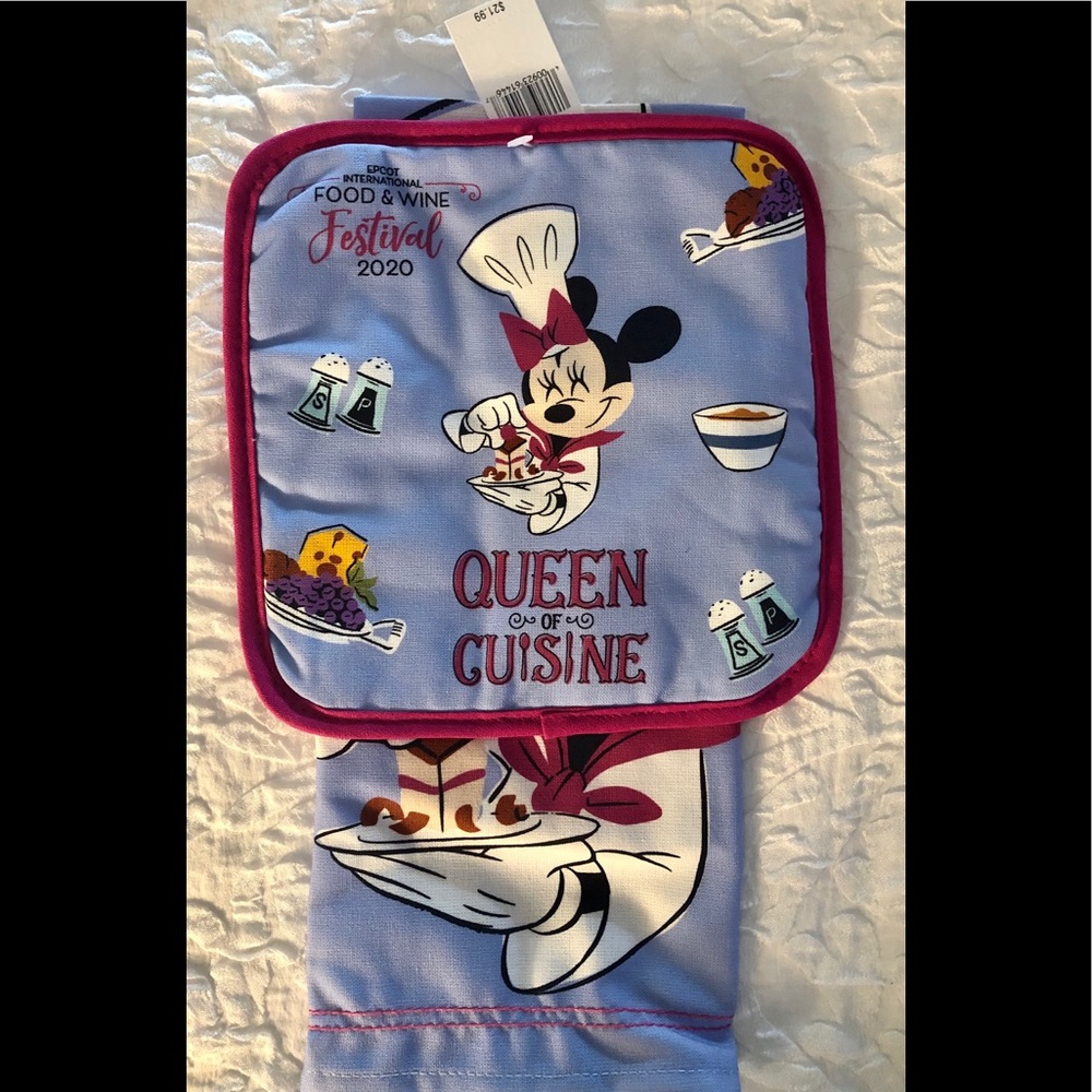 Disney Queen of Cuisine Dish Towel & Pot Holder